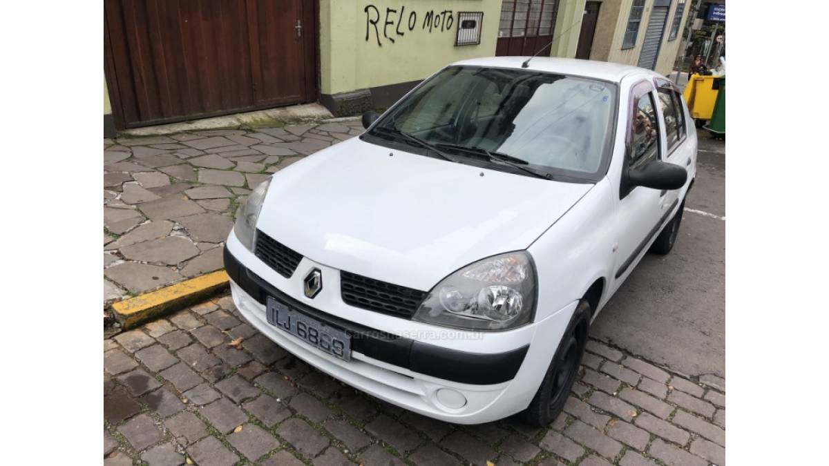 RENAULT - CLIO - 2004/2004 - Branca - R$ 18.900,00