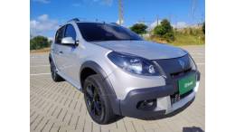 RENAULT - SANDERO - 2012/2012 - Prata - R$ 38.800,00